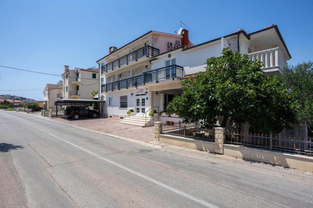 Villa Marina オクルグ・ゴルニ エクステリア 写真